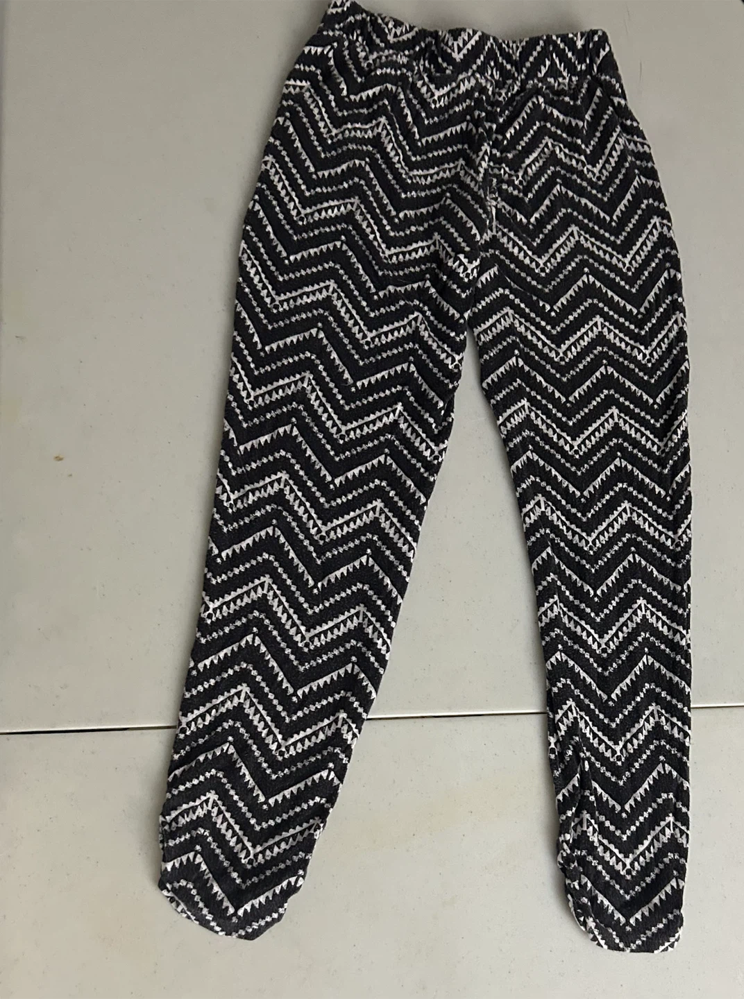 Justice Girls Chevron Pattern Leggings size 12 - photo 2