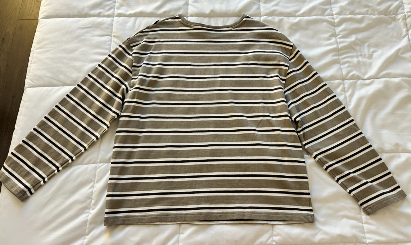 TNA by Aritzia Striped Long Sleeve Pocket T-Shirt Size L - photo 3