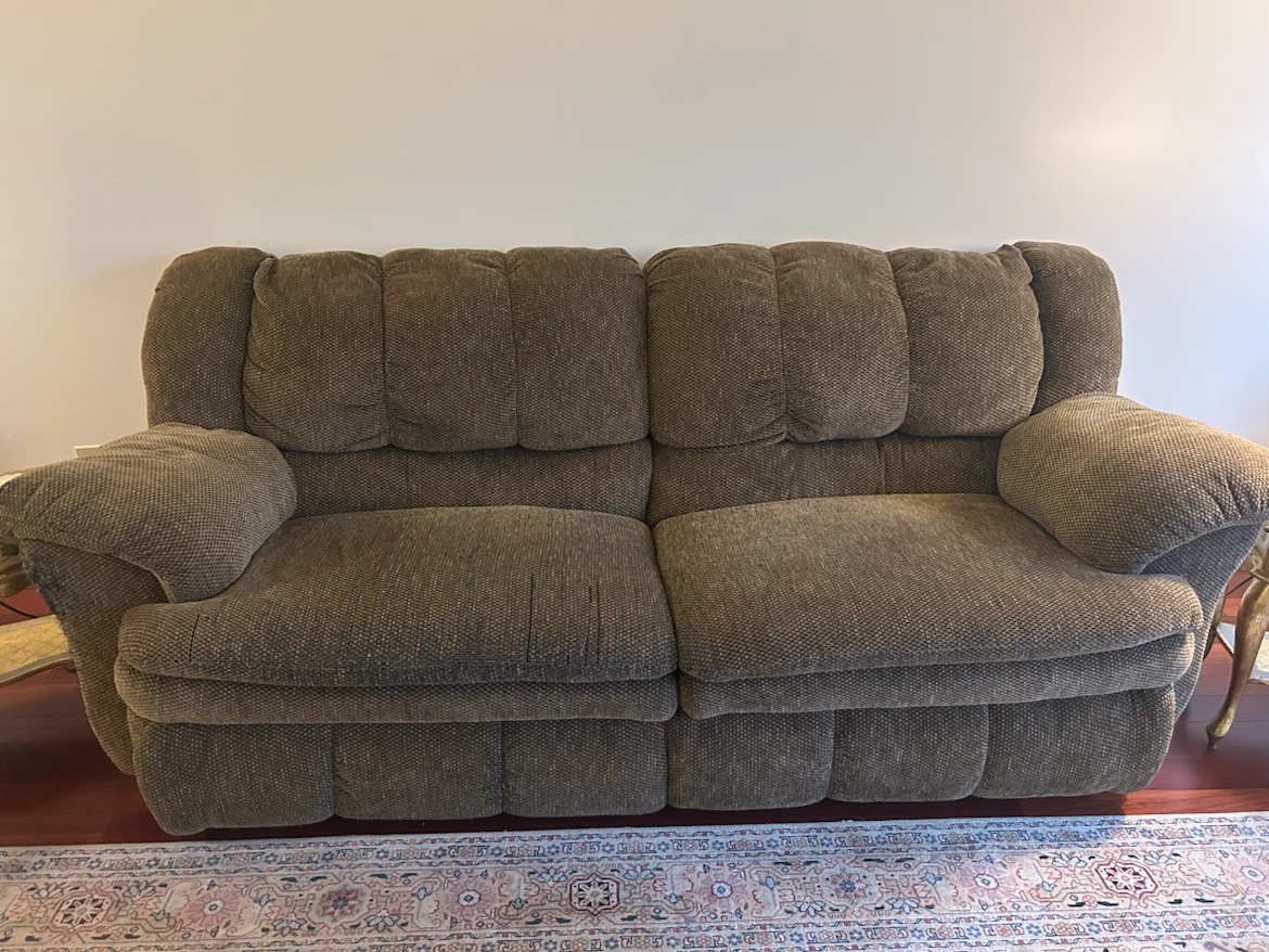 Brown Reclining Loveseat - photo 2