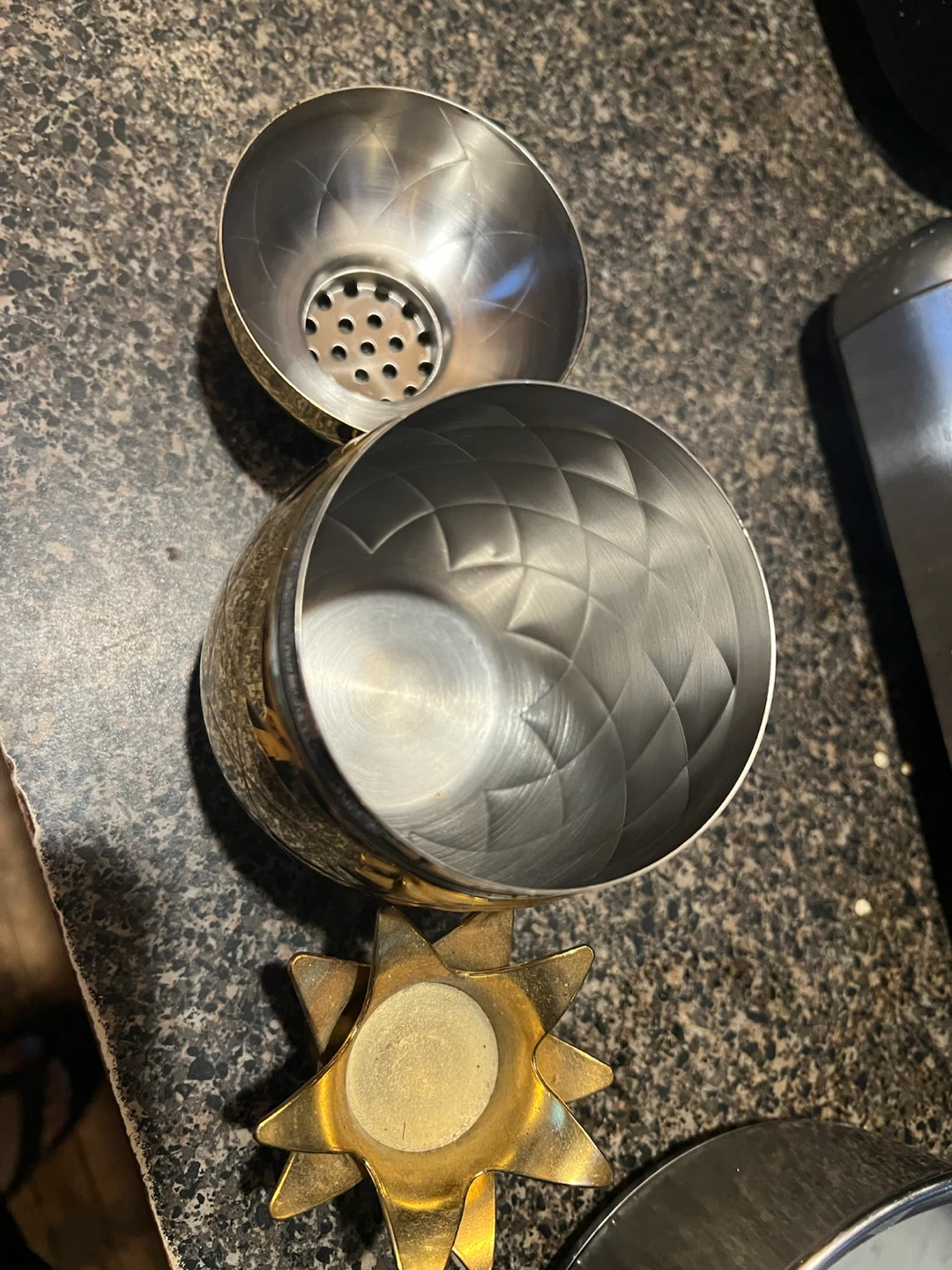 Gold Pineapple Cocktail Shaker - photo 3