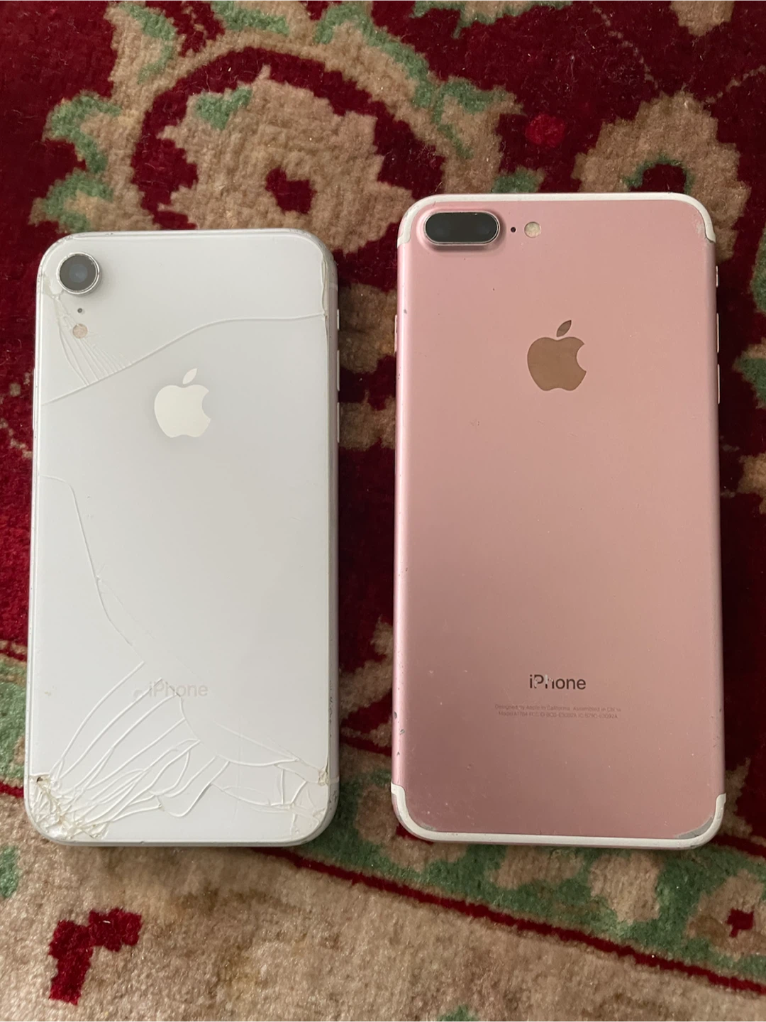 2 broken iPhones