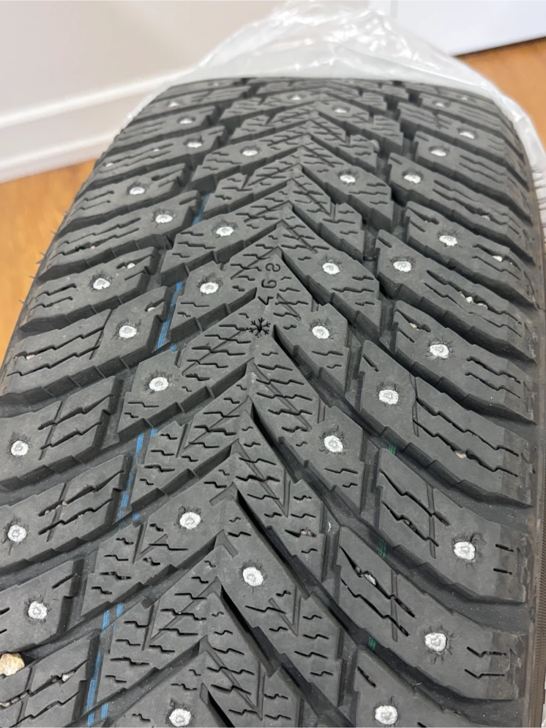 Nokian Hakkapelitta 10 studded winter tires on RTX Rims