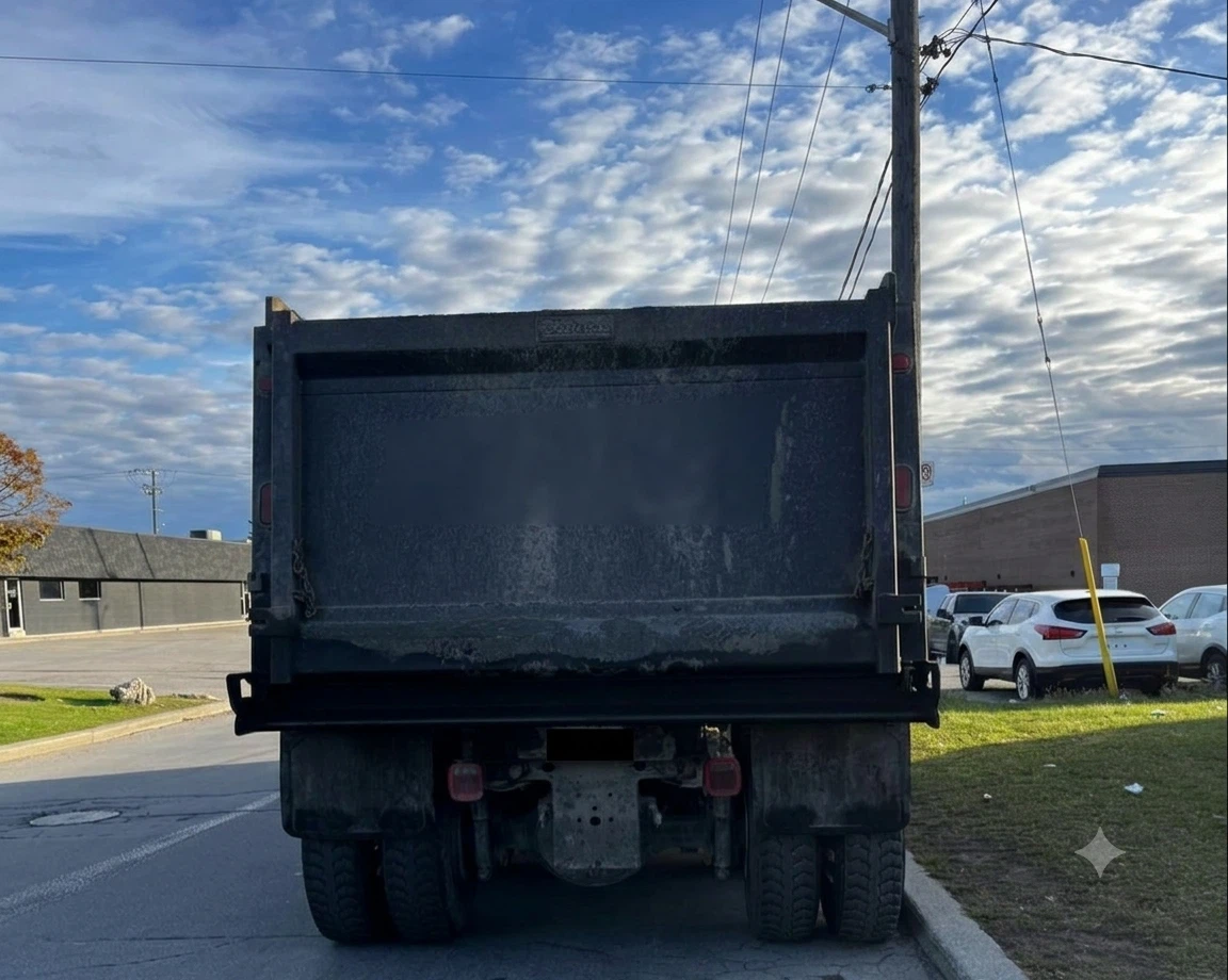 2016 Western Star Tri-Axle Dump Truck – AS-IS (Non-Runner) - photo 4
