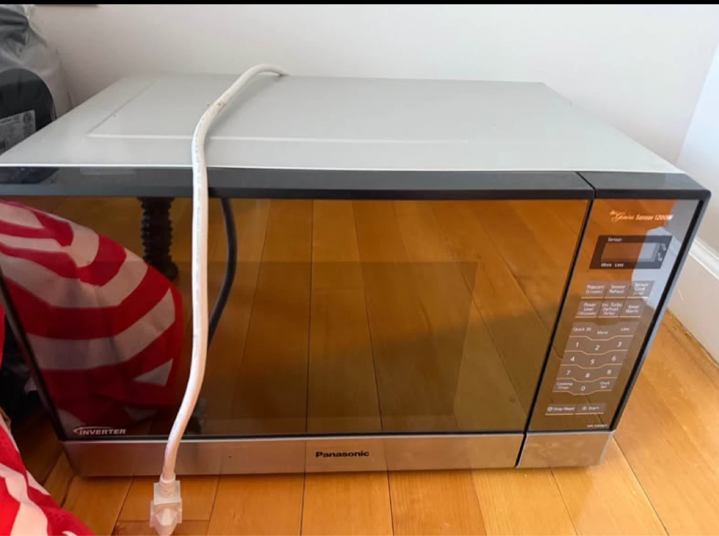 Panasonic Microwave Inverter Sensor 1200W