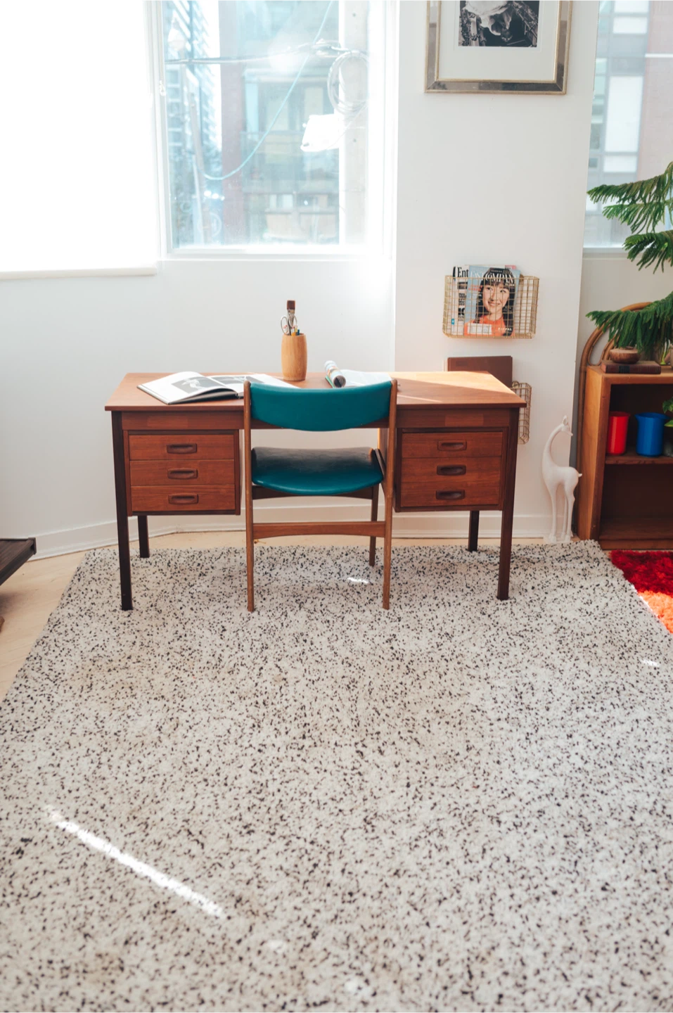 Oversized Ivory Speckled Shag Area Rug - photo 2