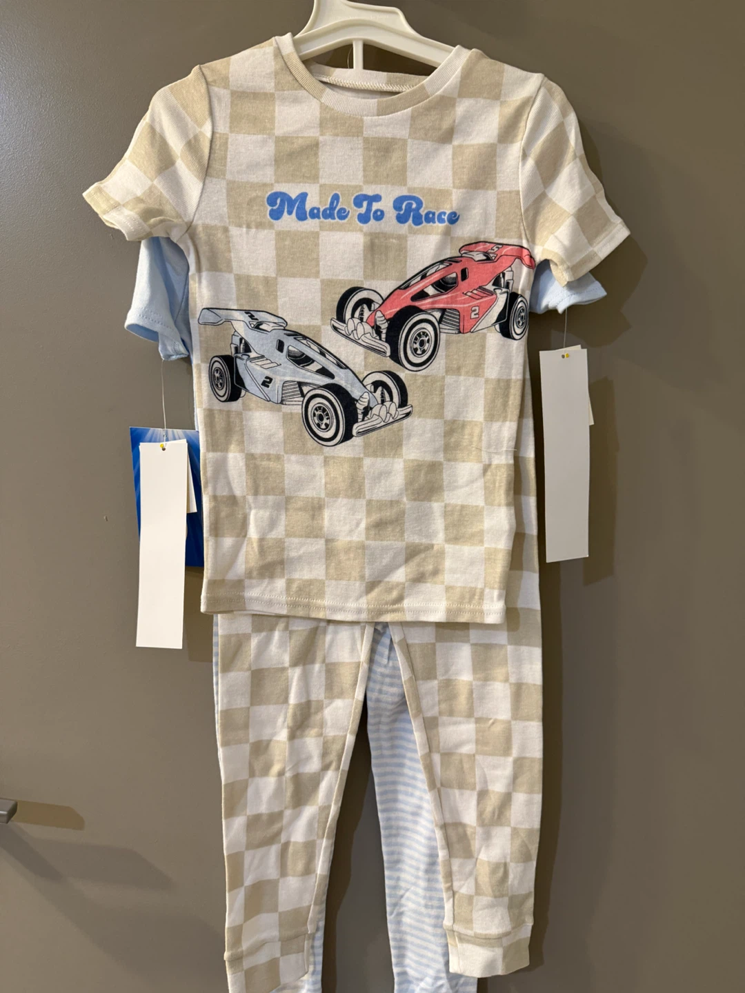 2 sets of Hot Wheels Boys Pajamas Size 5T NWT! - photo 4