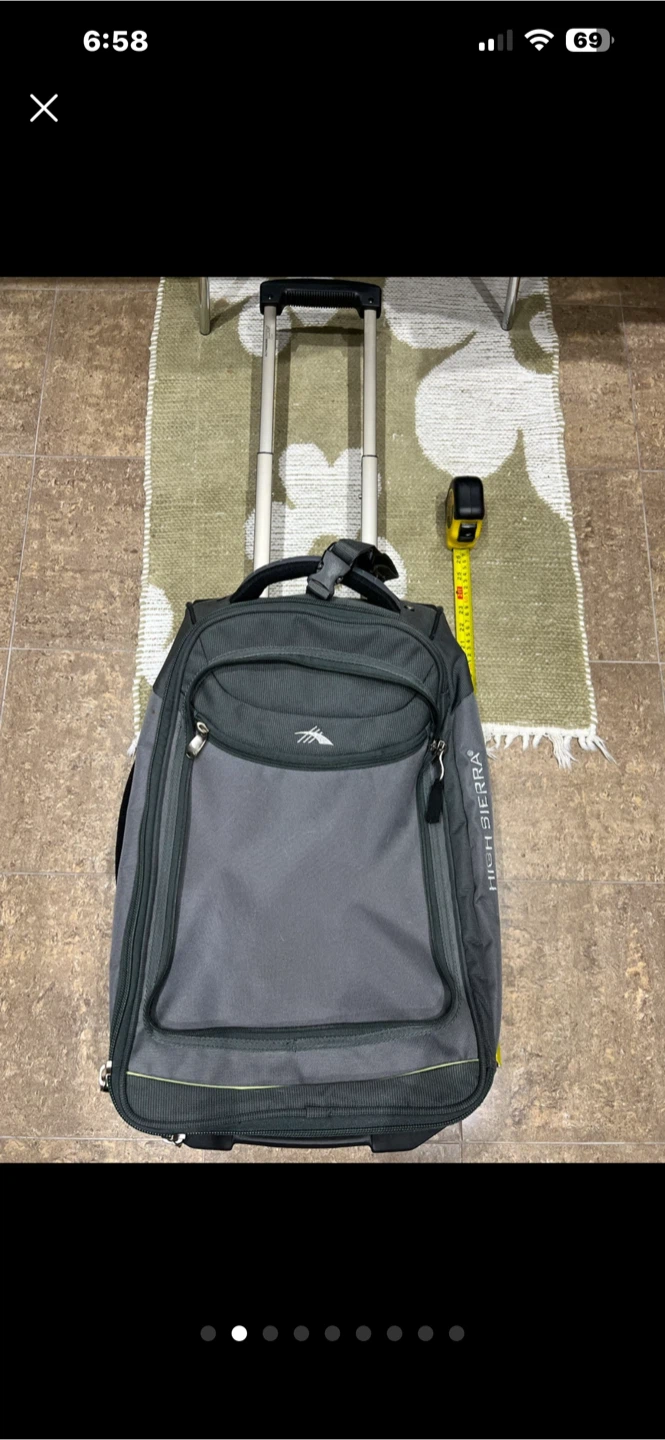 High Sierra Rolling Suitcase - photo 4