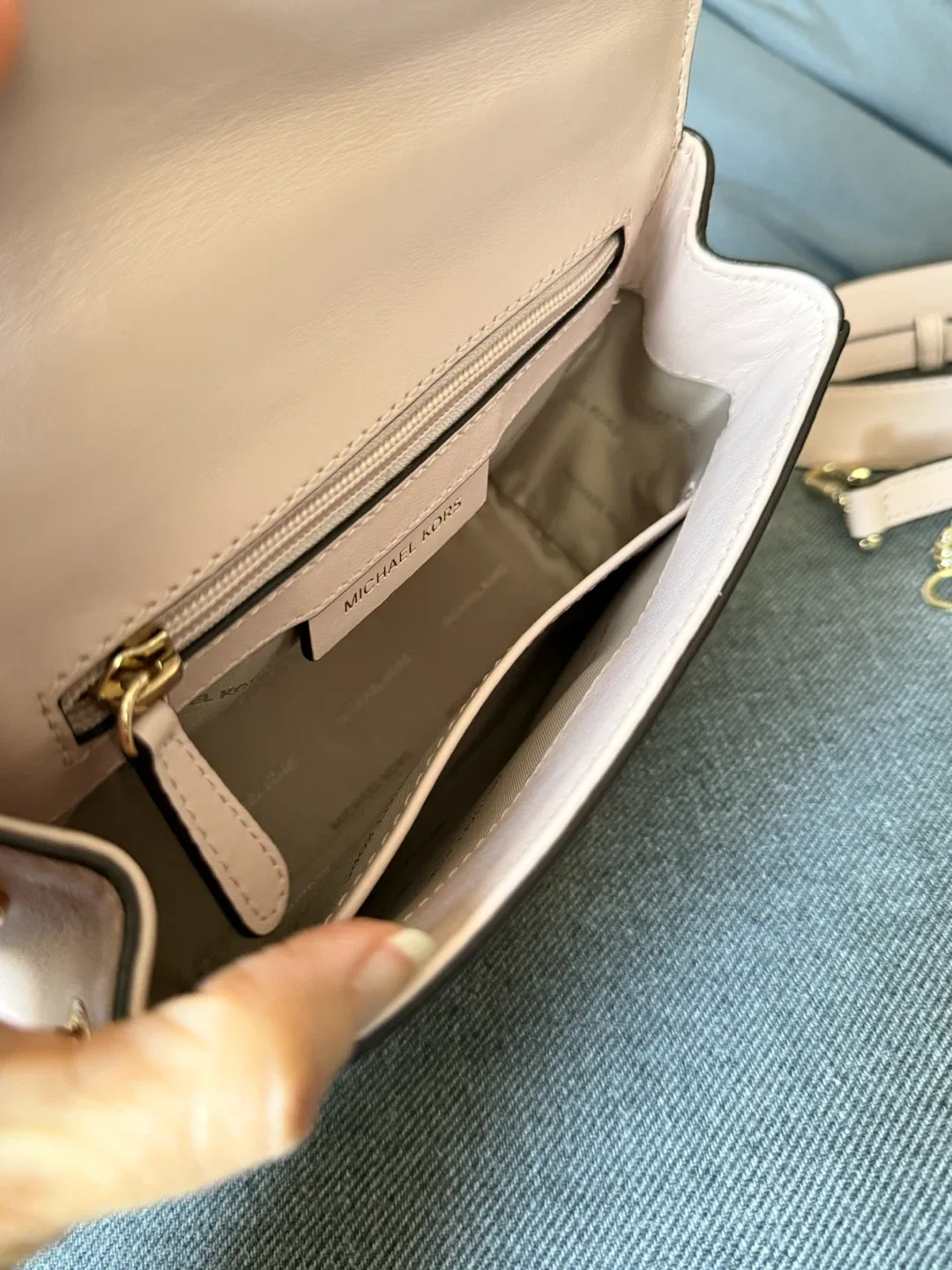 Pristine like new Michael Kors Ava mini handle crossbody bag - photo 5