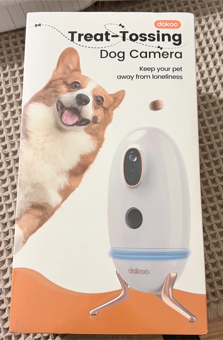 Dokoo Treat-Tossing Dog Camera