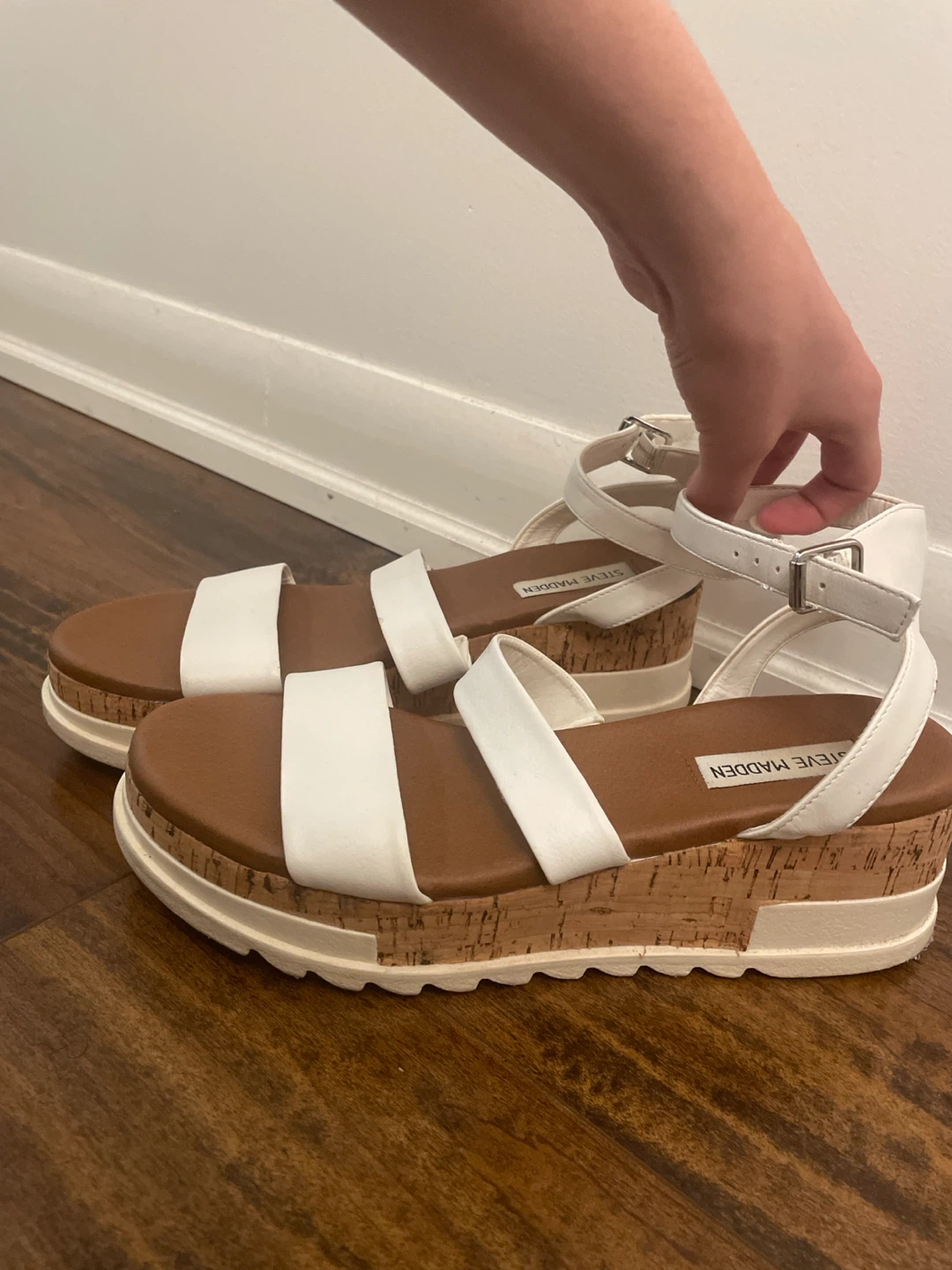 Steve Madden White Platform Sandals - photo 3