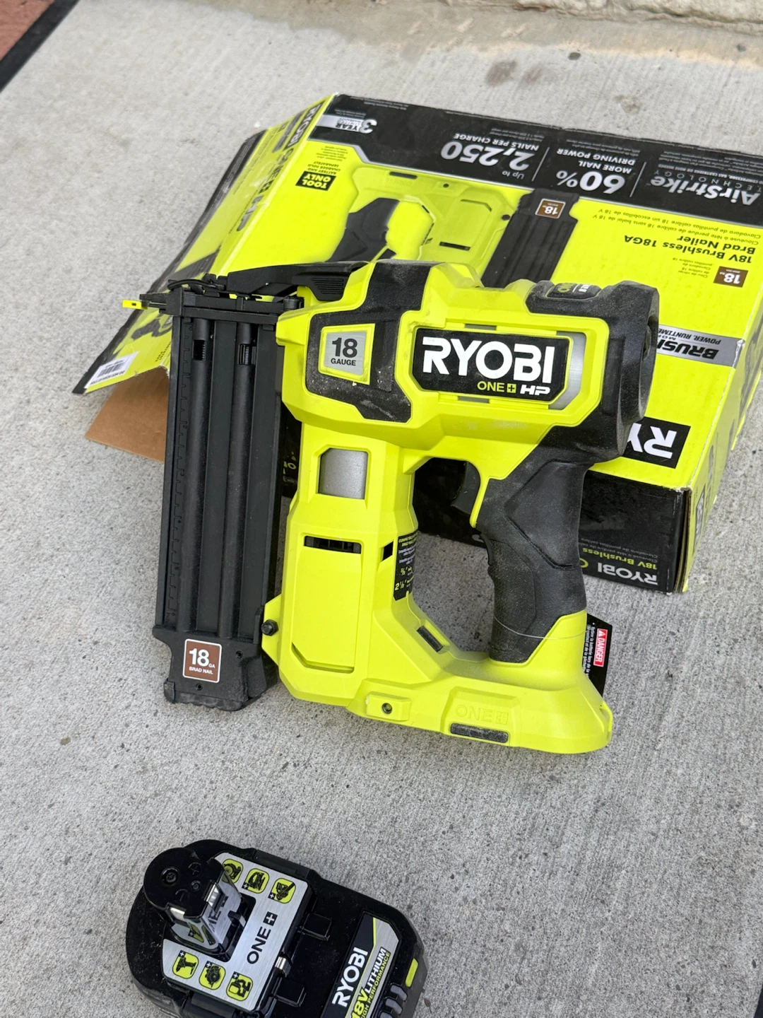 Ryobi ONE+ HP 18V Cordless AirStrike Brad Nailer Kit