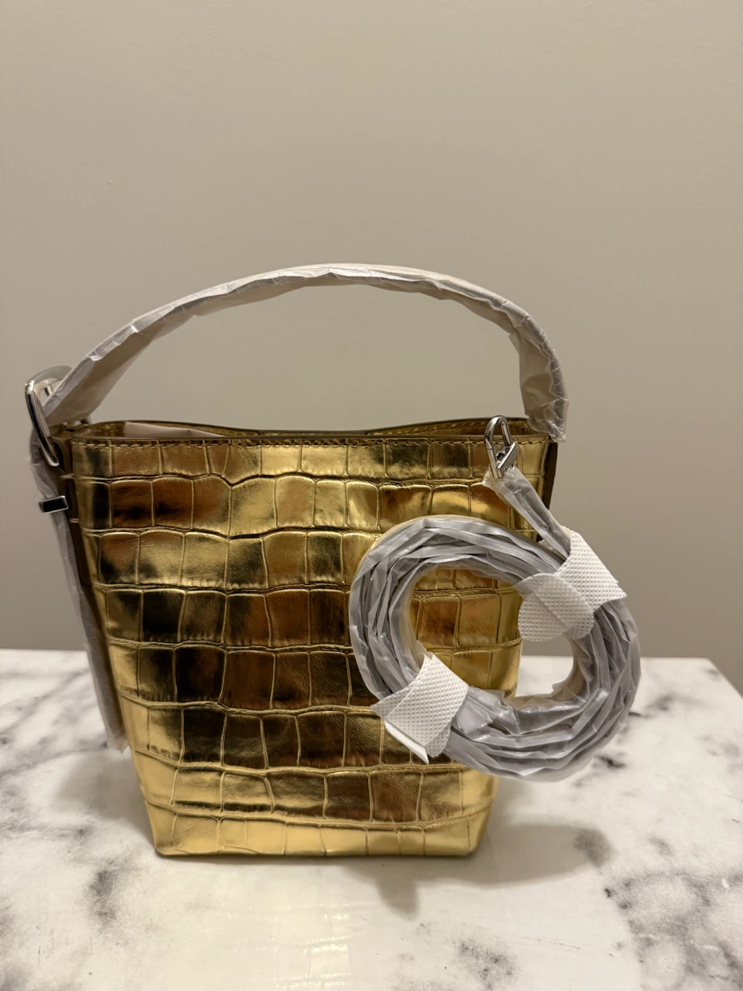 Madewell essential micro tote in metallic - photo 2