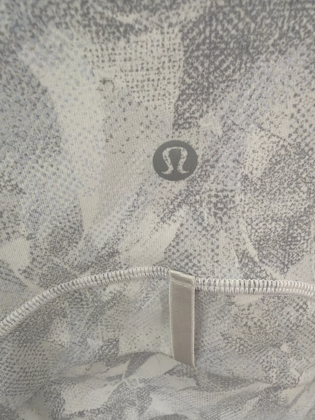 Lululemon Jacket - photo 2