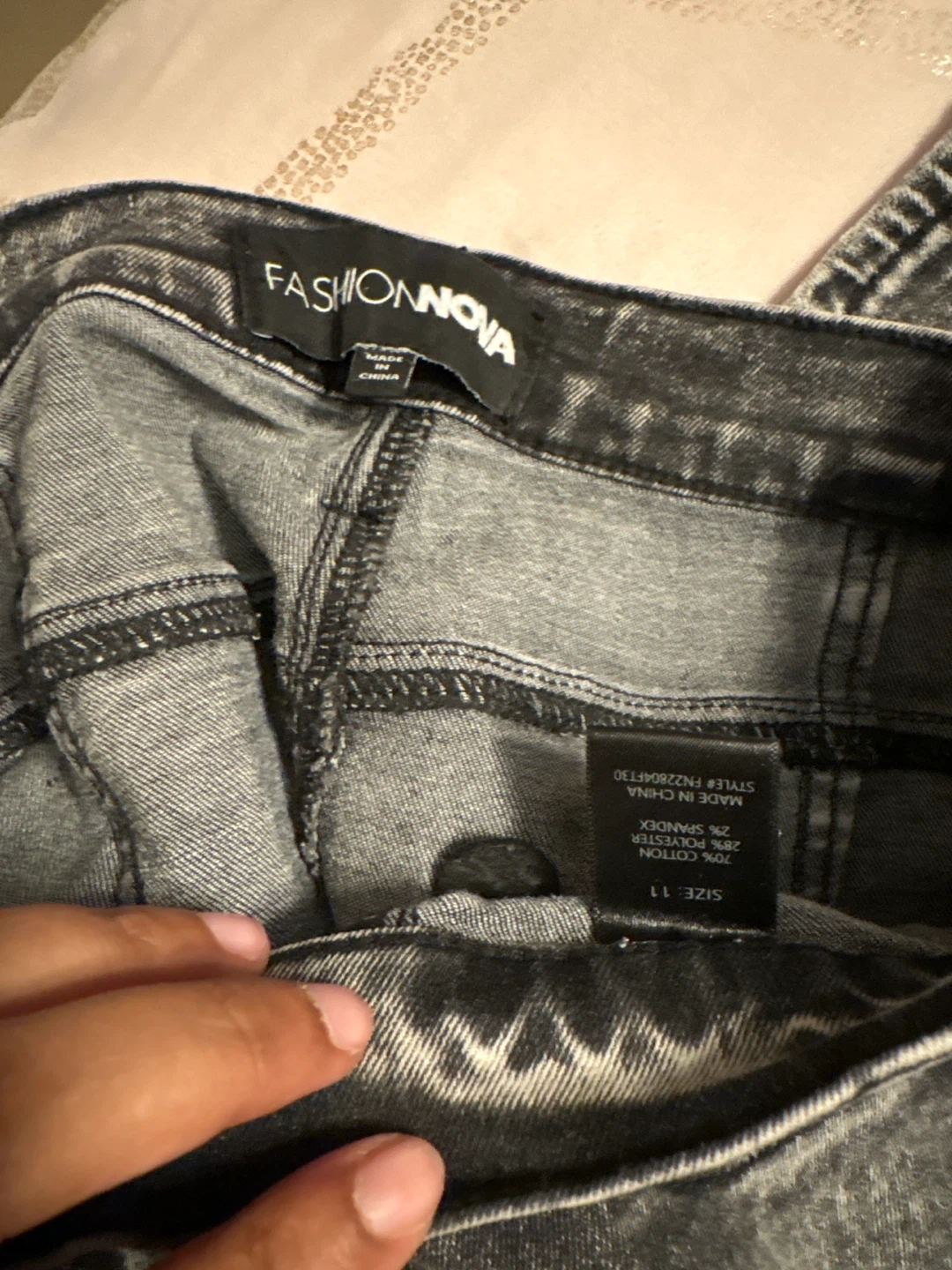 Fashion Nova Grey Ripped Skinny Jeans Size 11 - photo 3