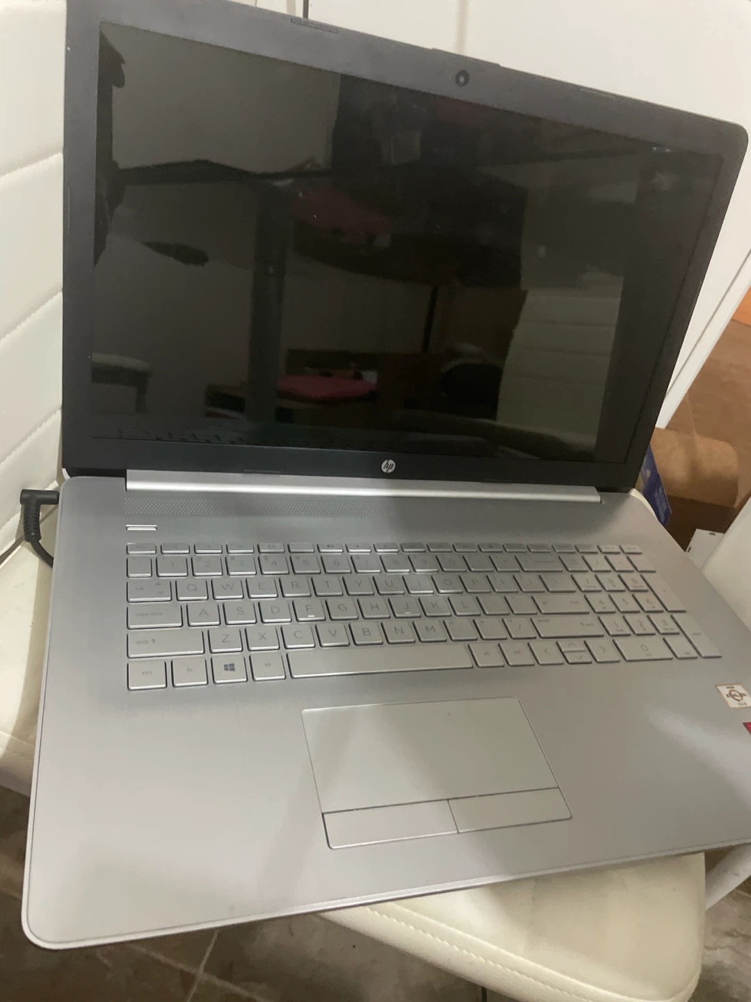 HP labtop silver 17 - photo 2