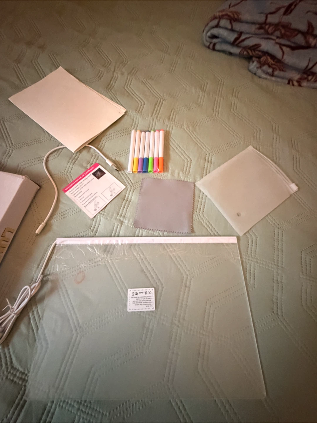 Cosmody LED Drawing Board with Markers
