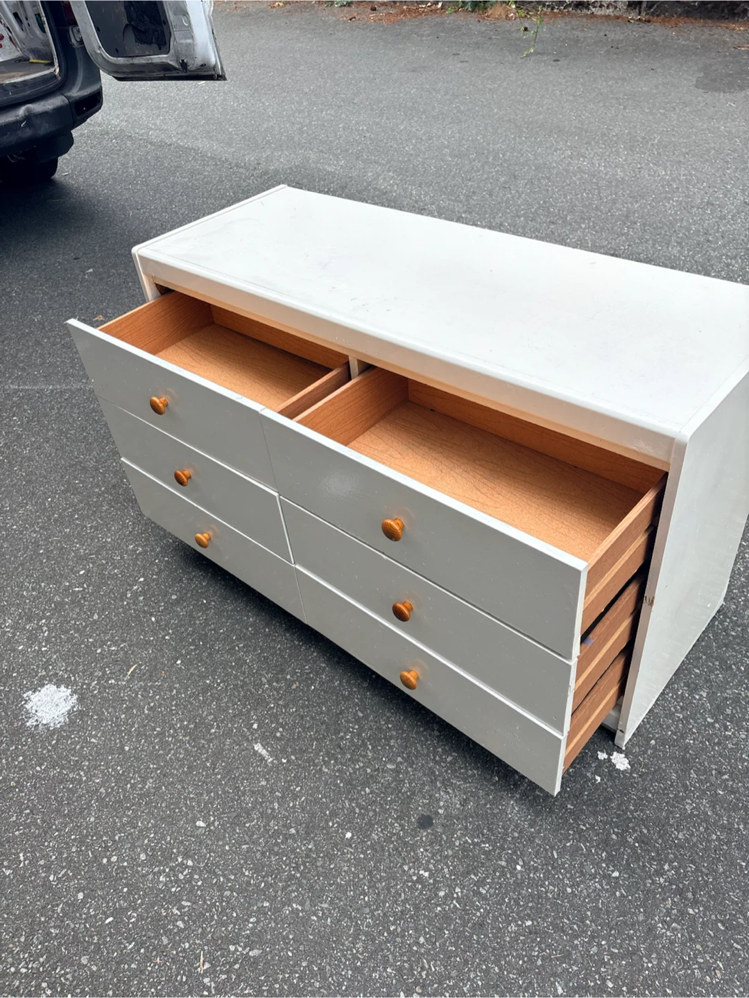 Dresser - photo 2
