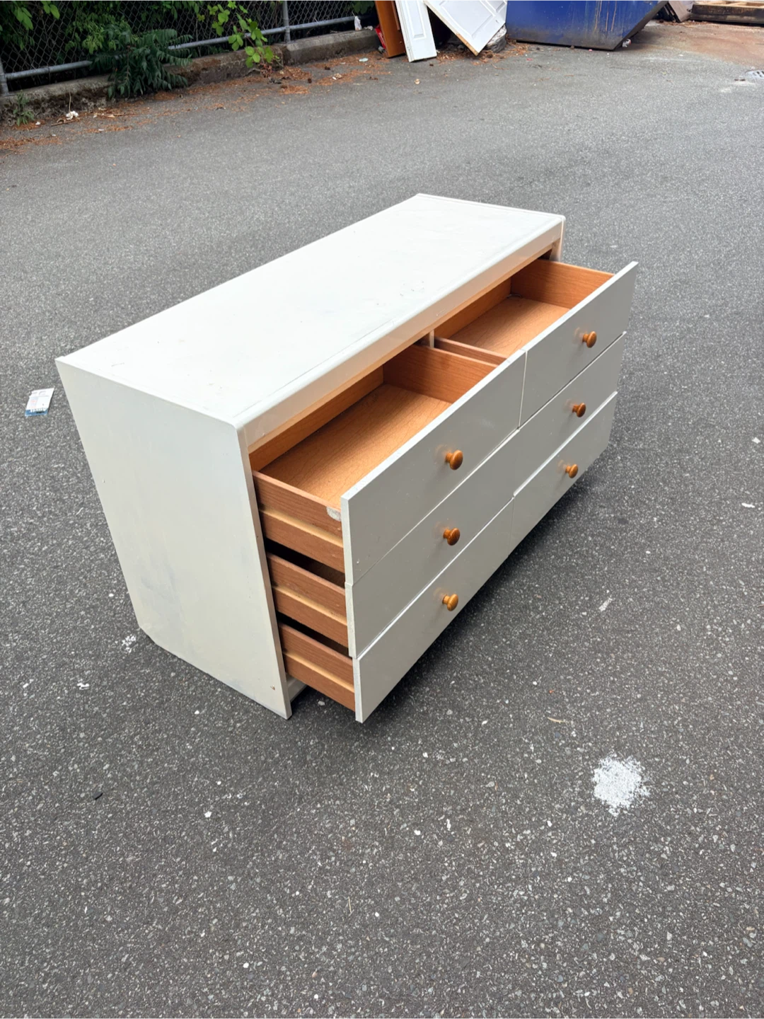 Dresser - photo 3