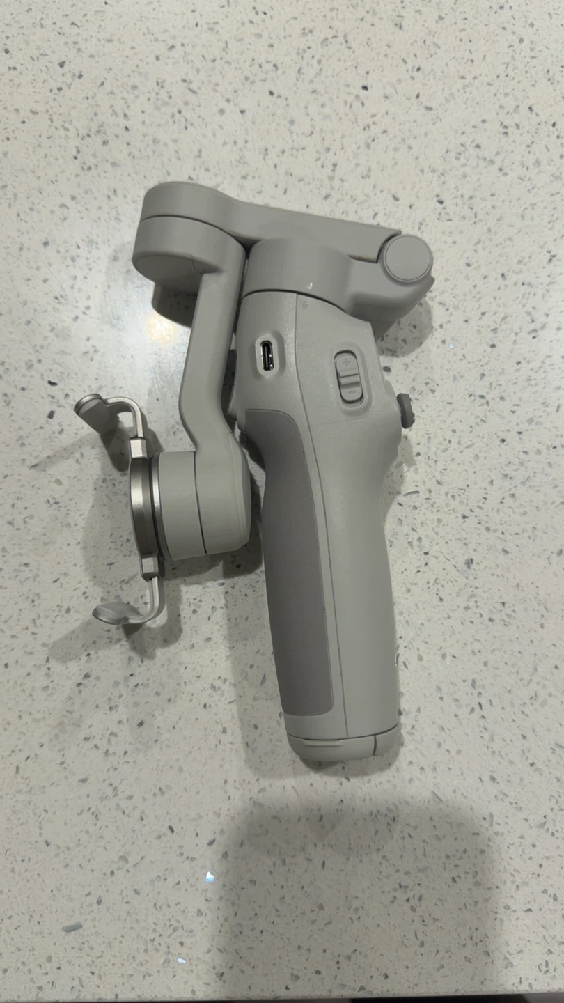 DJI OM 7