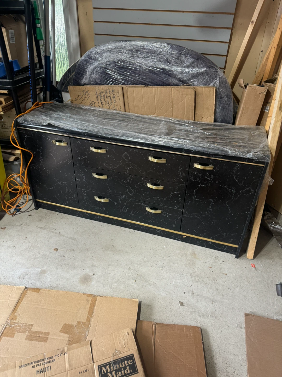 Black and Gold Dresser with Mirror and a Headboard - photo 2
