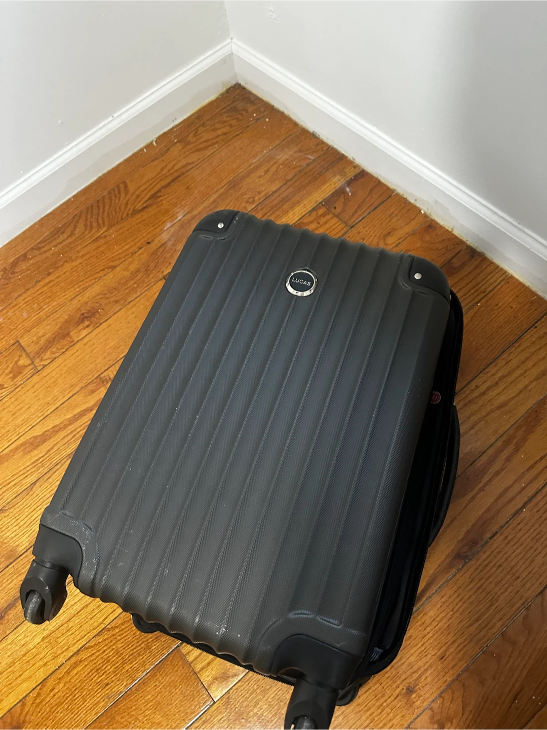 Lucas Black Hardside Spinner Luggage