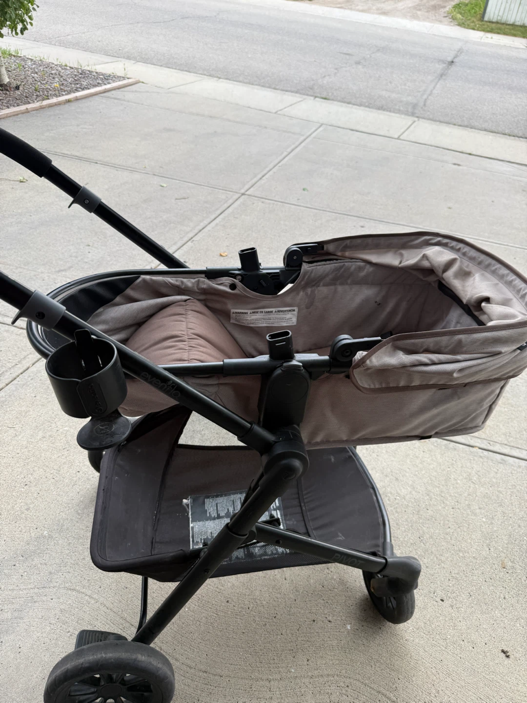 Evenflo Stroller - photo 2
