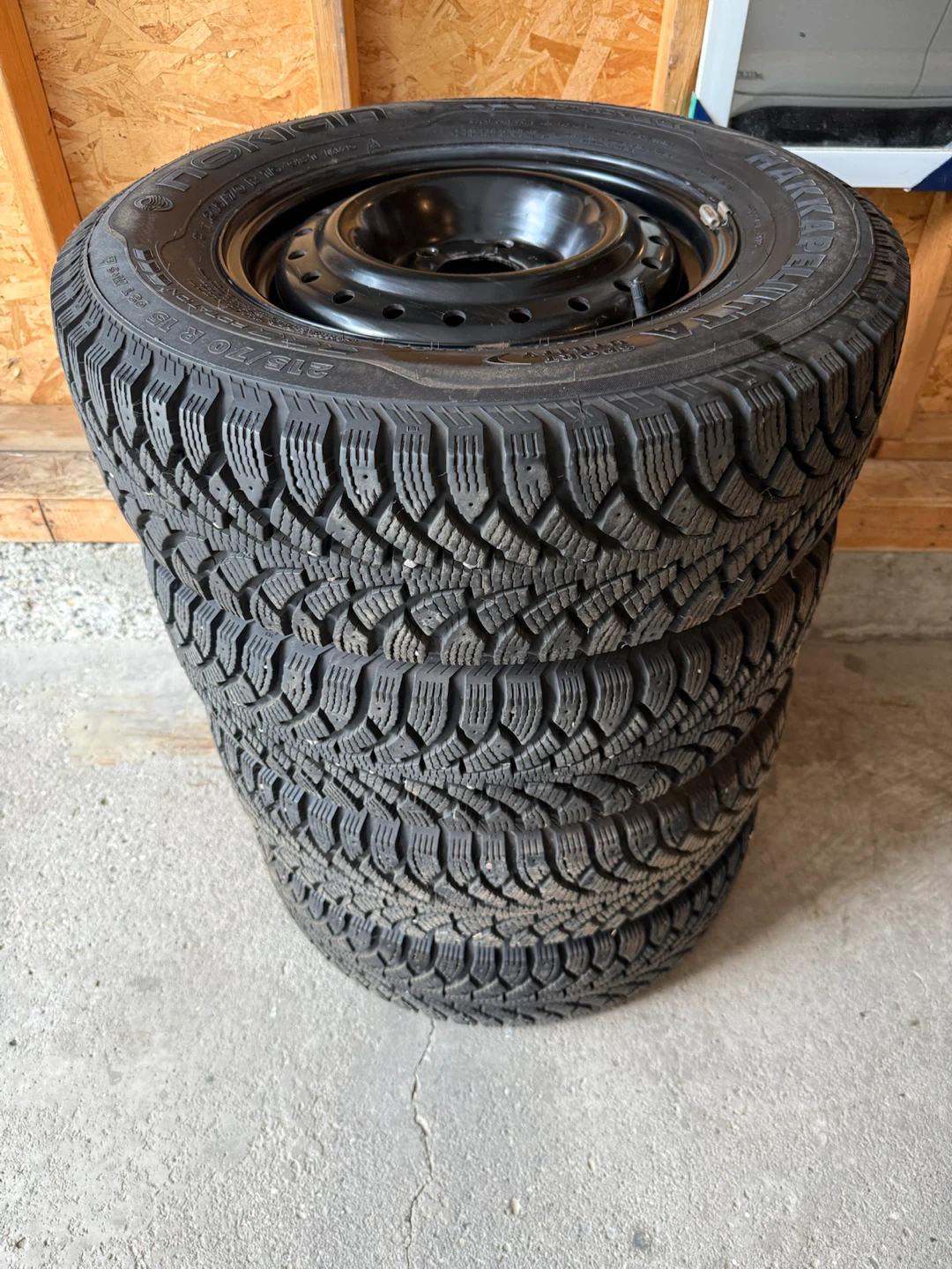 Nokian Winter Tires - Set of 4 with rims - photo 5