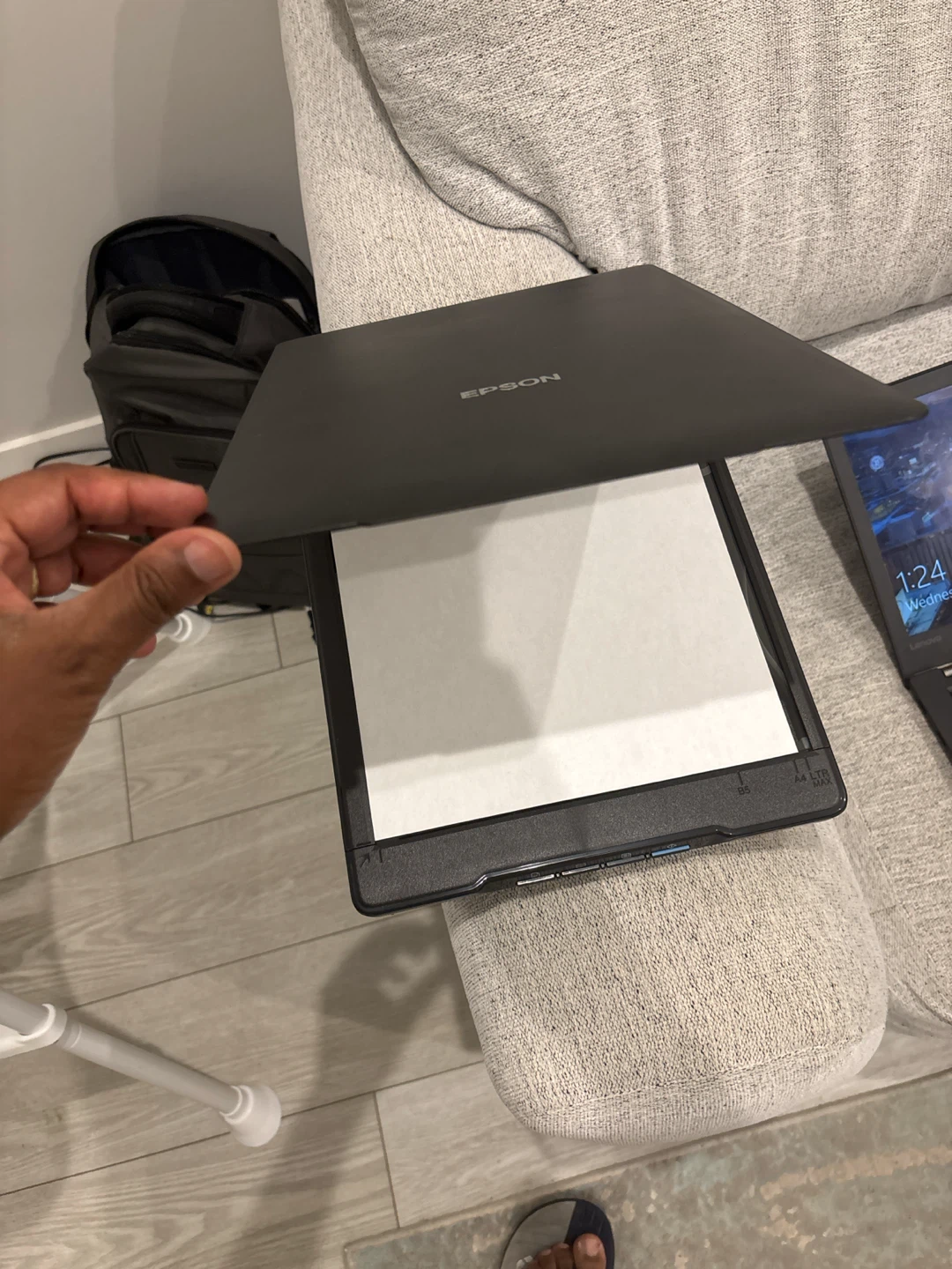 Portable document scanner - photo 2