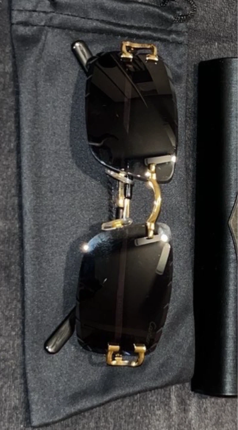 Cartier Sunglasses with Box and Accessories - photo 3