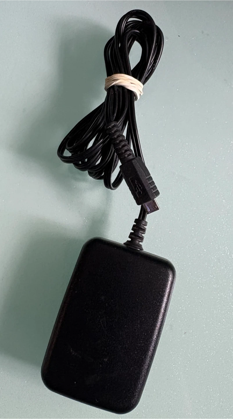 Micro USB Wall Charger - photo 2