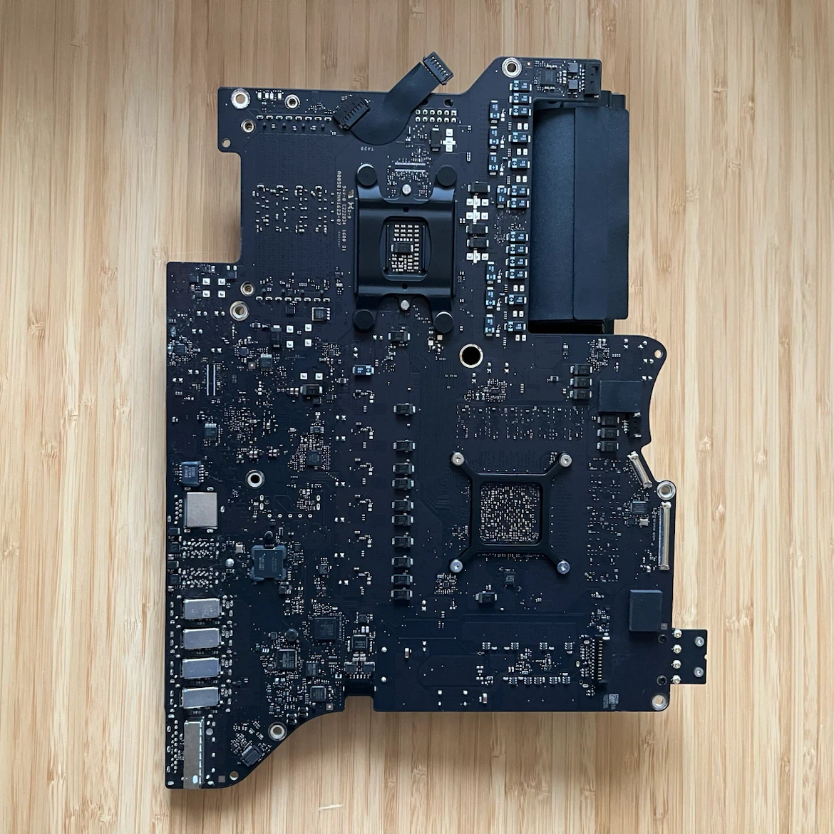 Apple iMac 27" Retina 5K Late 2015 A1419 LogicBoard - photo 2