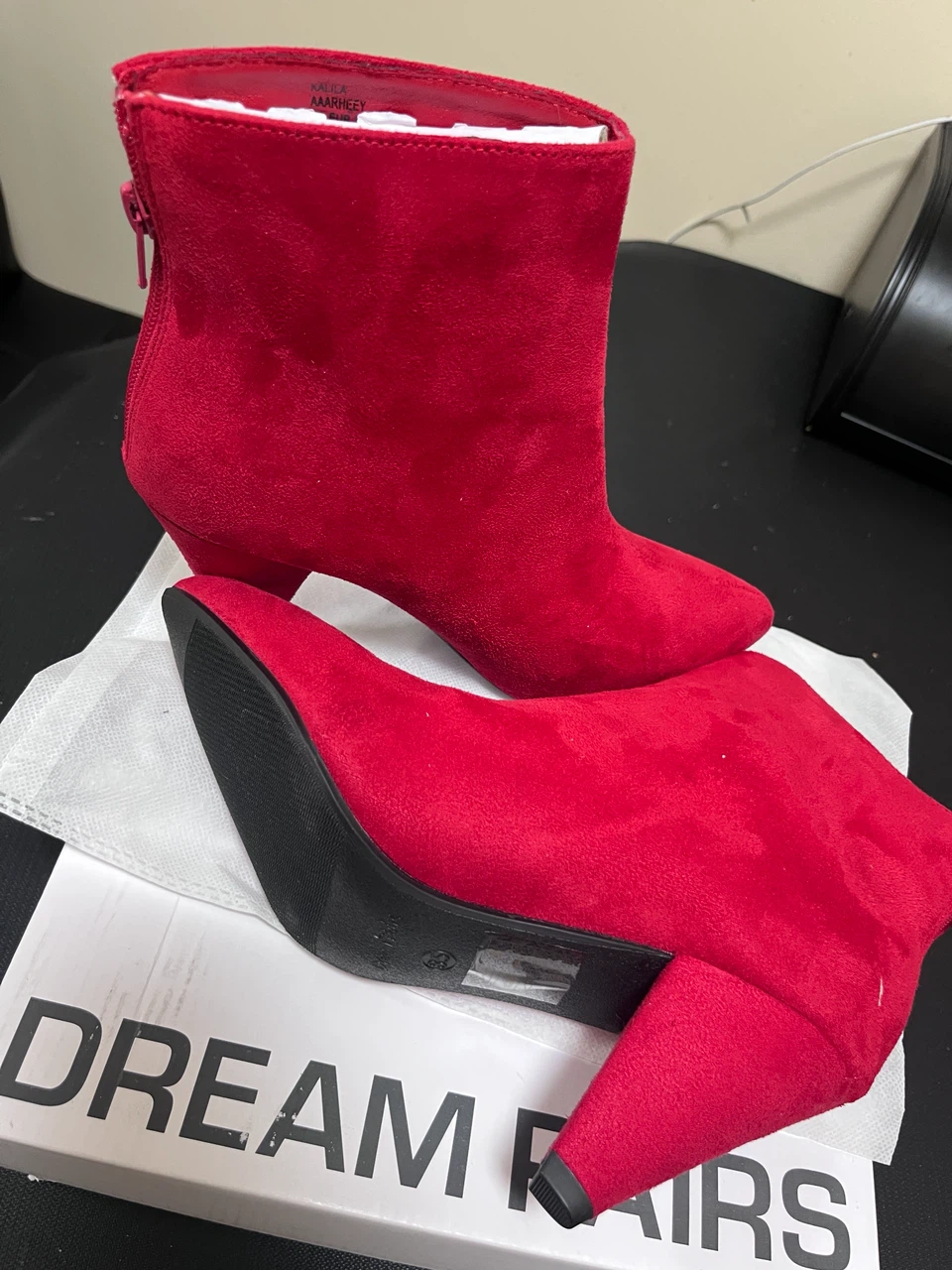 Size8.5/ Dream Pairs Red Suede Ankle Boots - photo 3
