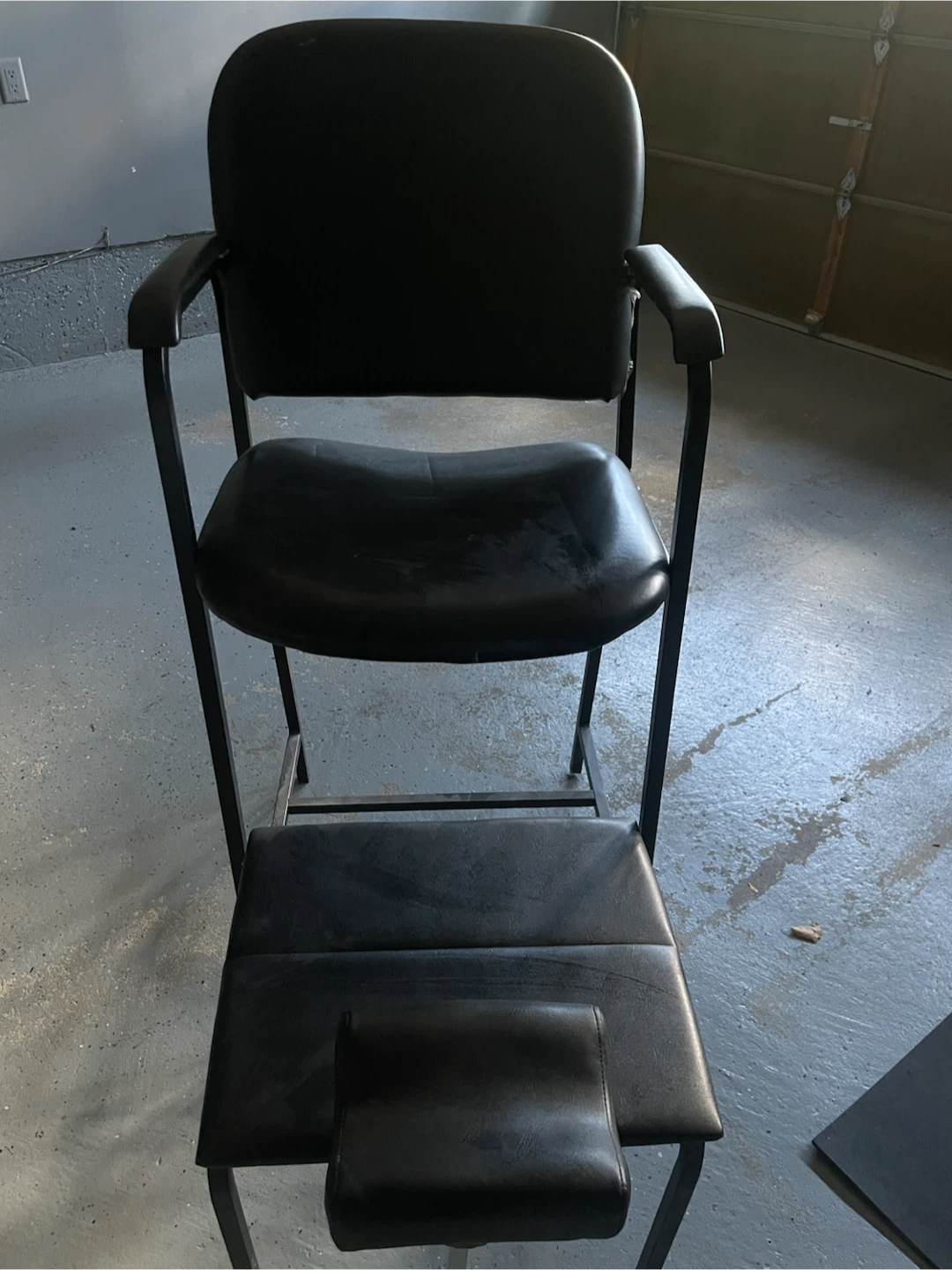 Black pedicure chair