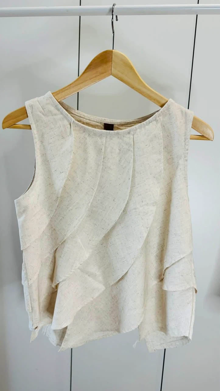 Stylish Layered Sleeveless Top