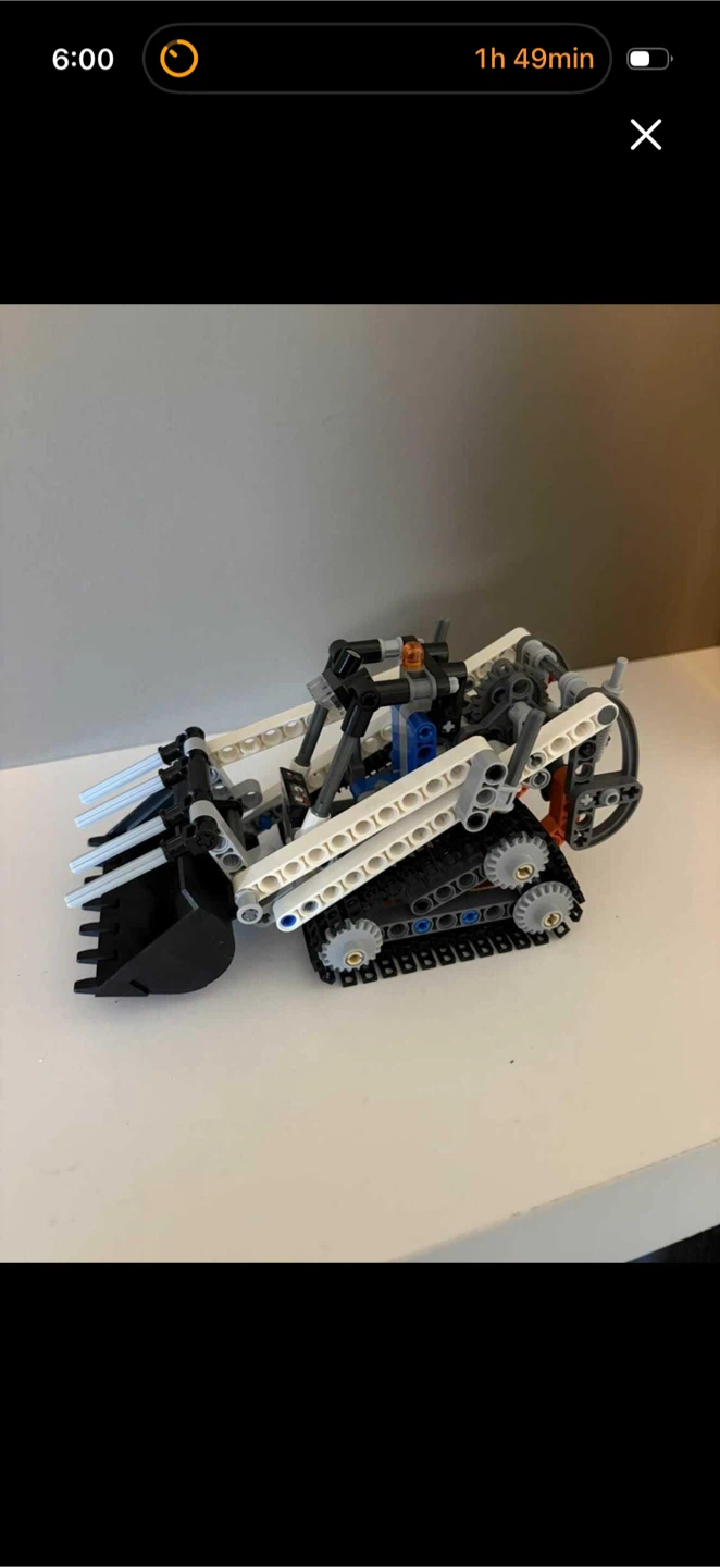 LEGO Technic Compact Tracked Loader/Snow Groomer Set 42032 - photo 2