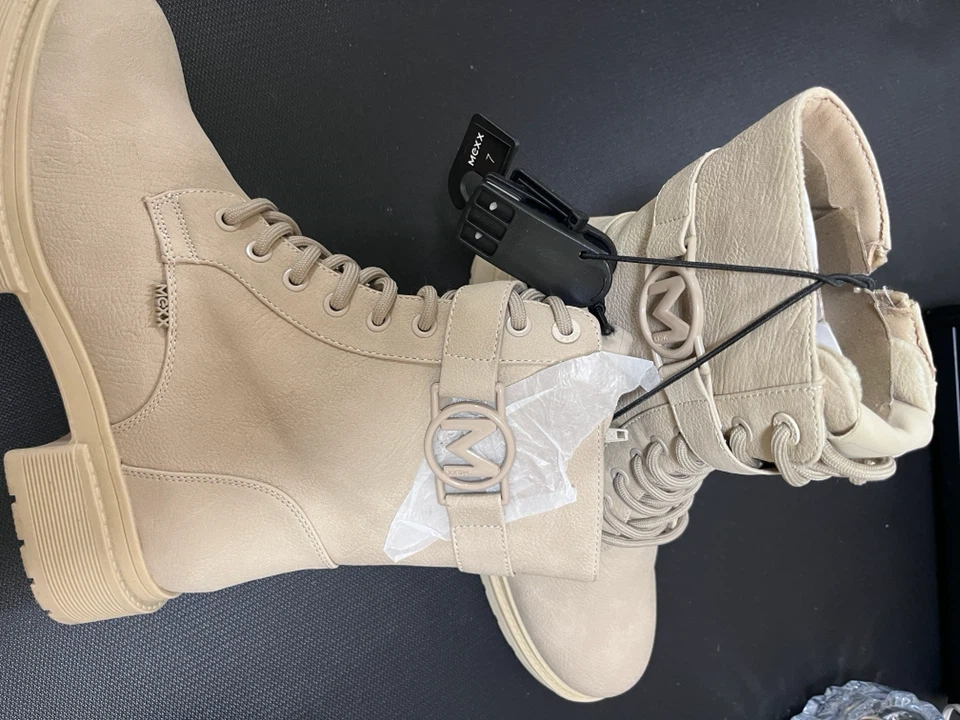 Size 7 MOXX Women's Beige Combat Boots - photo 4