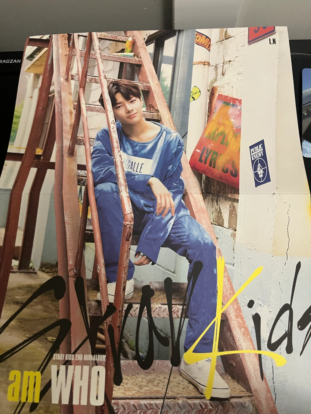 I am WHO - Stray Kids album - photo 2