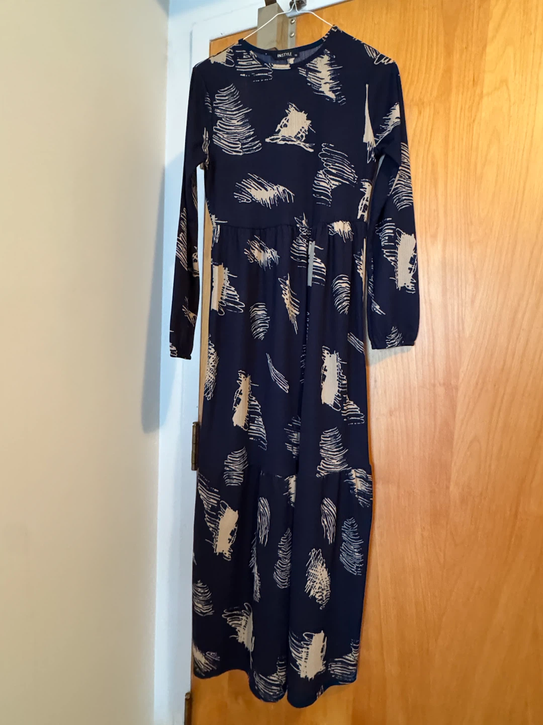 Modest Navy Blue Maxi Dress with Abstract Print