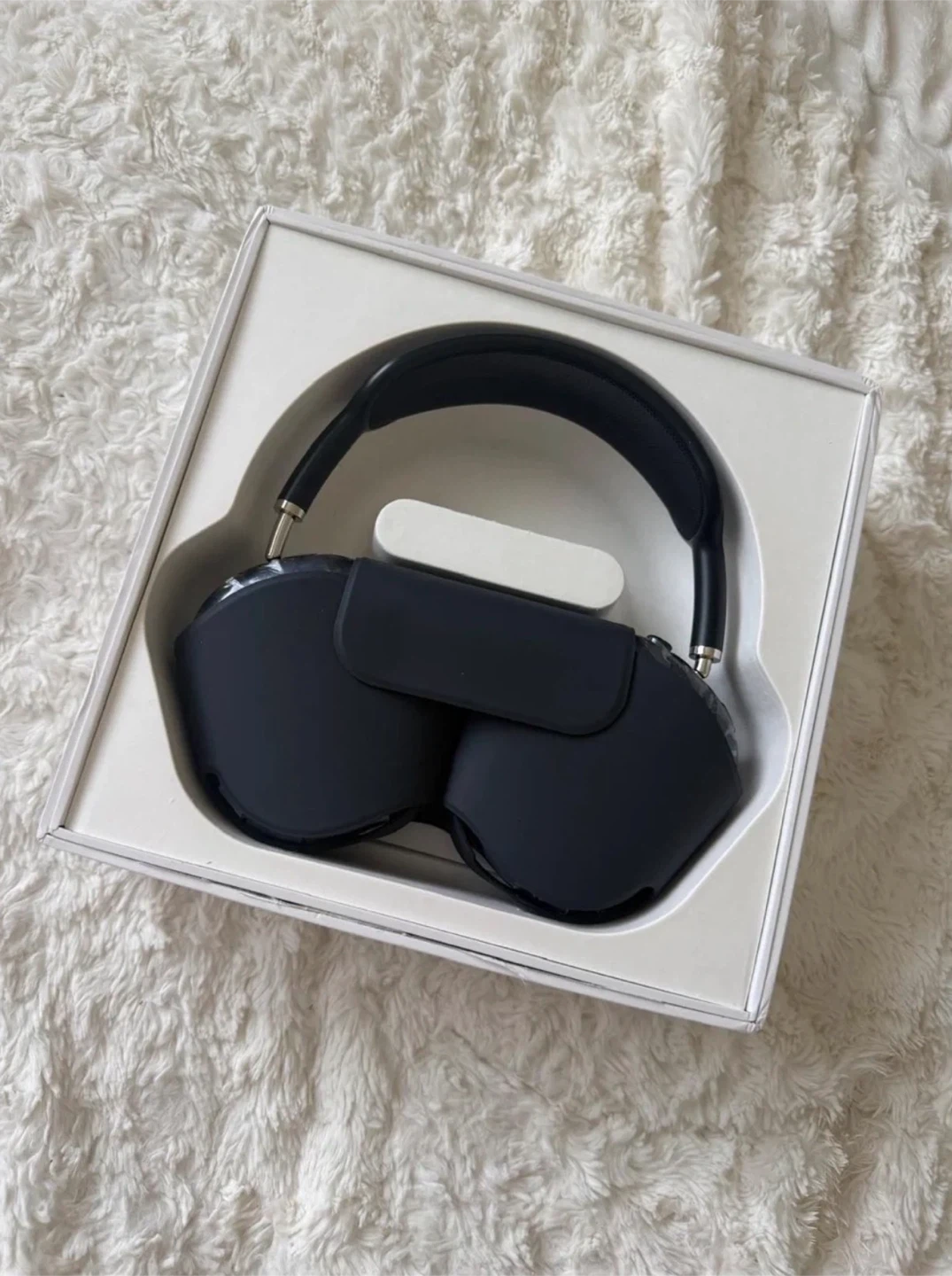 Apple AirPods Max Headphones - photo 2