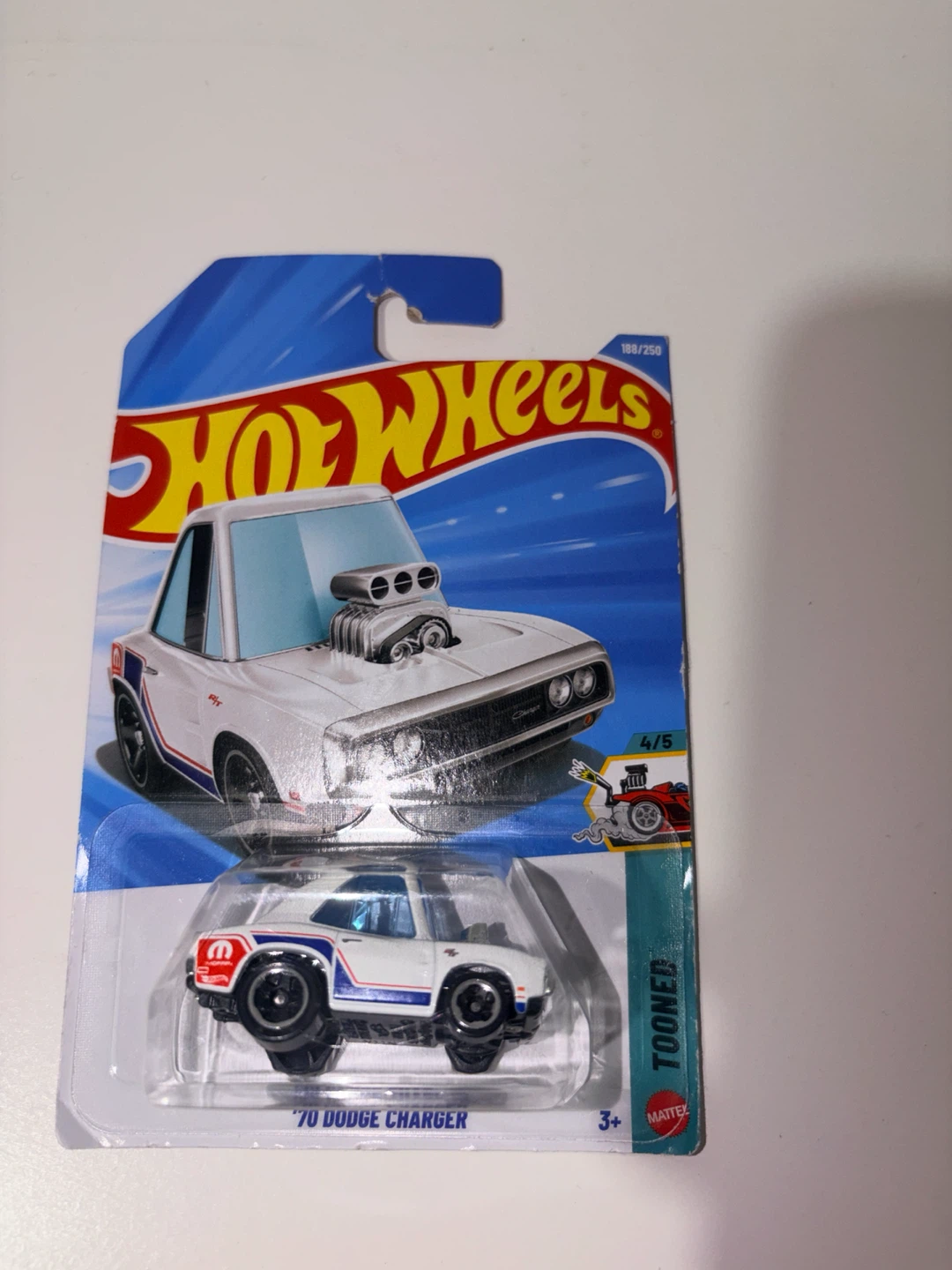 Hot Wheels '70 Dodge Charger Tooned Die-Cast Car - photo 3