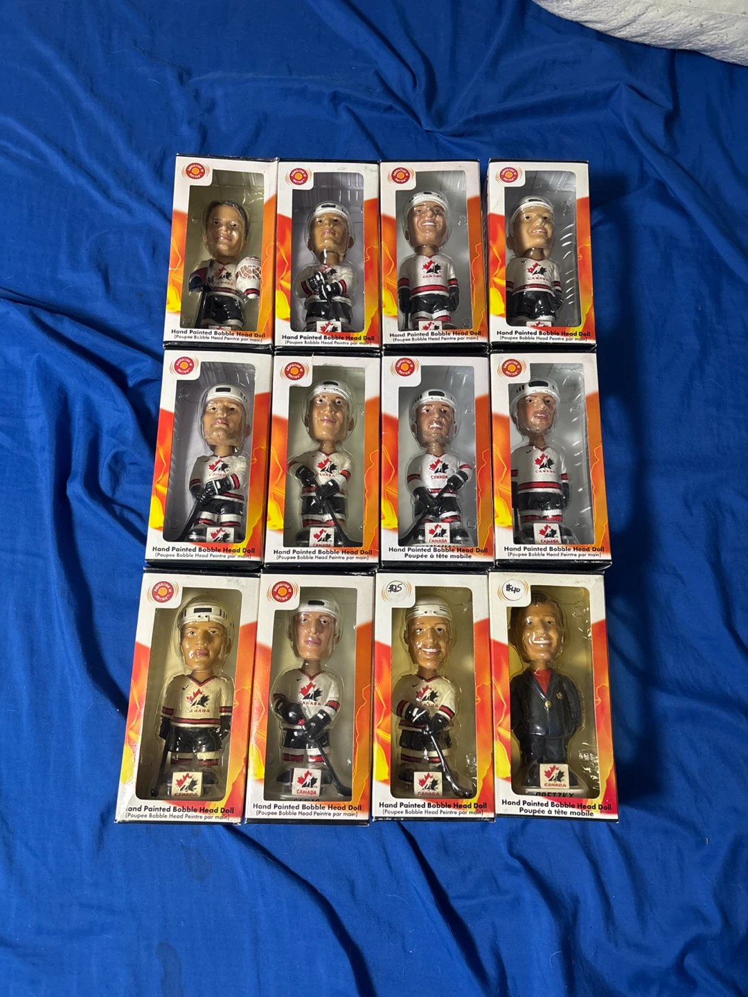 Lot of Hand-Painted Hockey Player Bobbleheads - photo 2