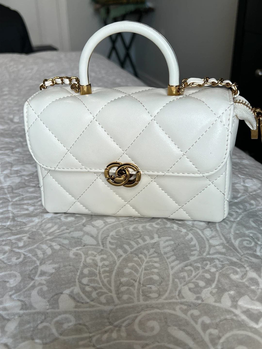 White and gold Chanel side bag