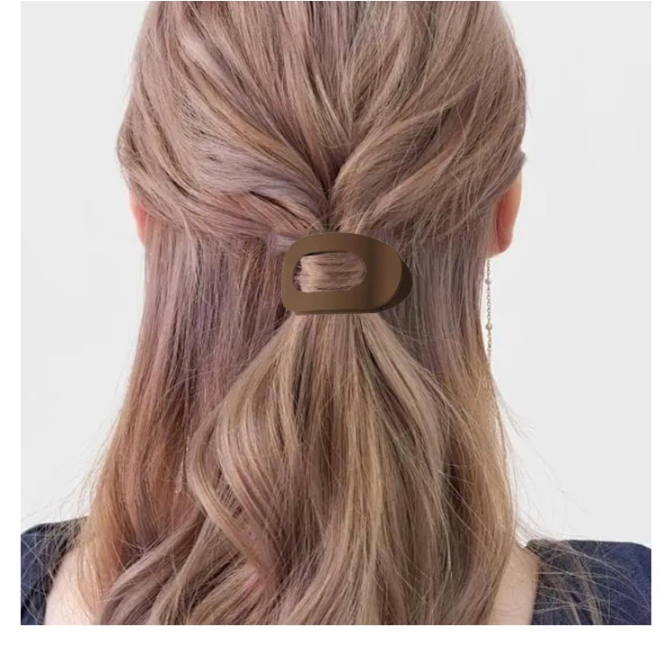 Set of 5 Neutral Hair Claw Clips - photo 5