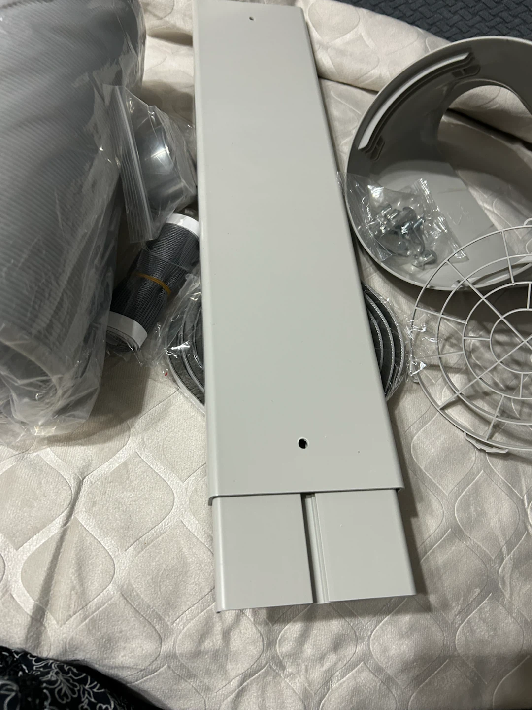 New-Portable Air Conditioner Window Vent Kit - photo 3