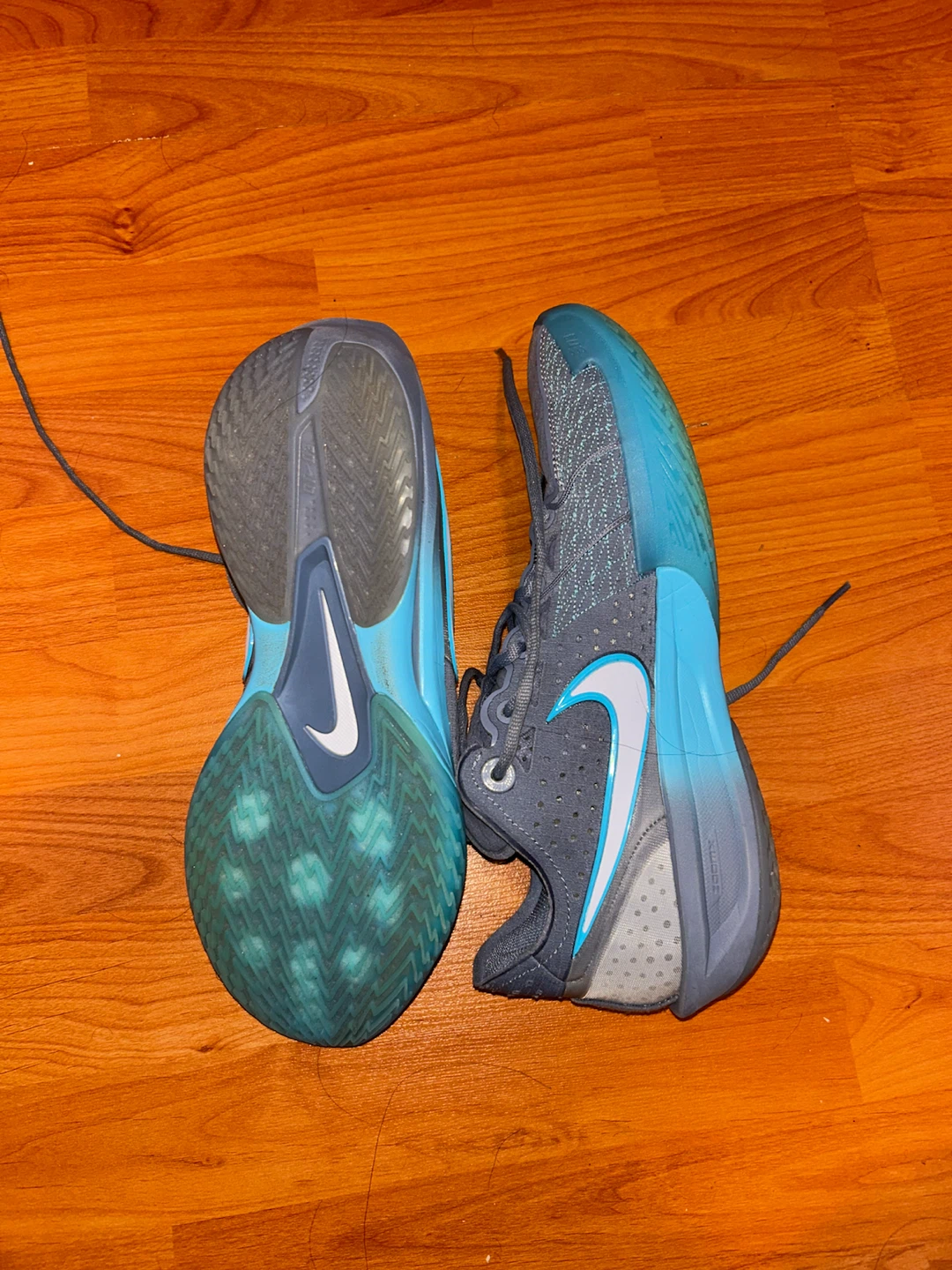 Nike Basketball Shoes - photo 5