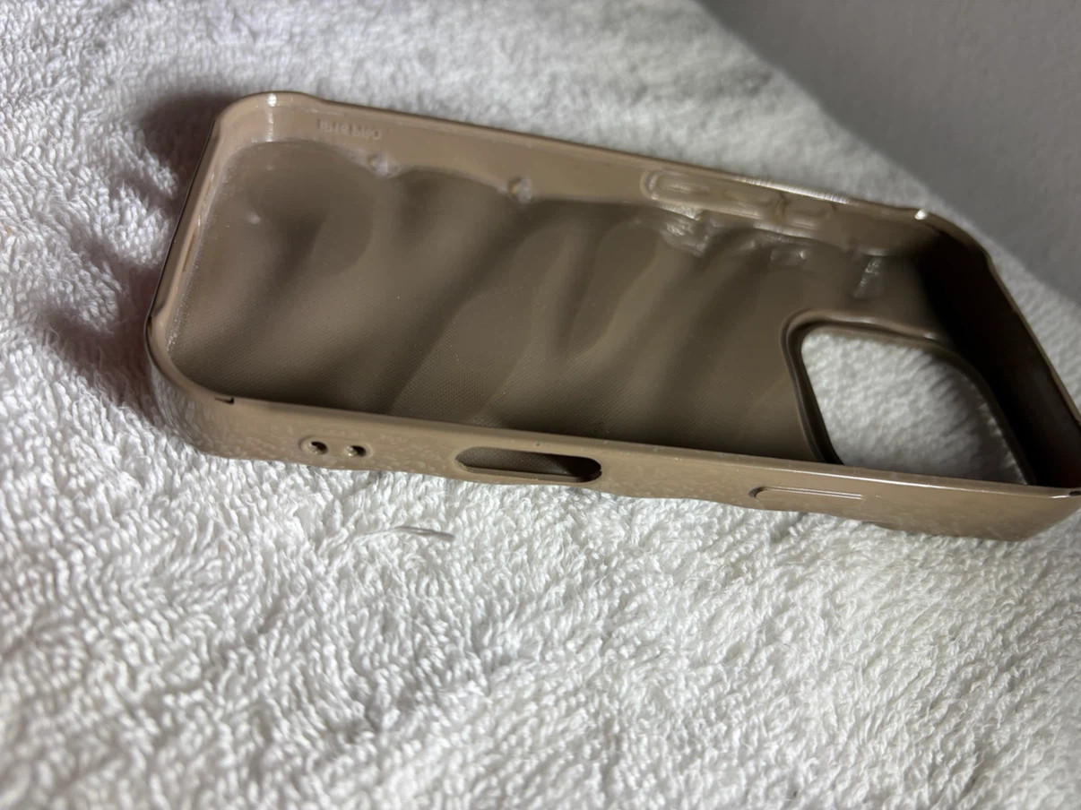 Coque de téléphone marron