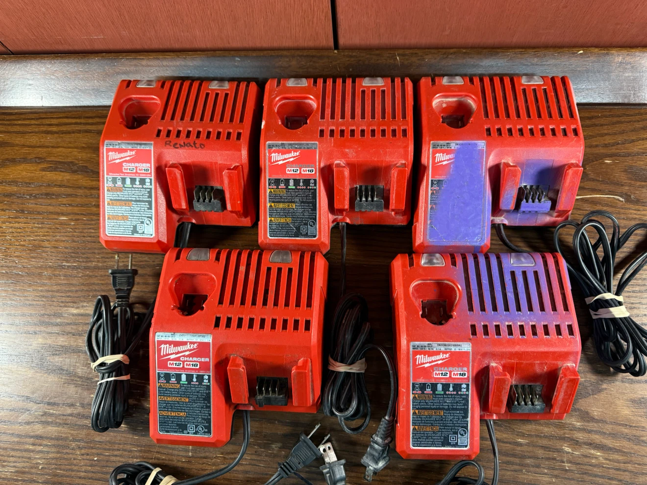 Milwaukee M12/M18 Lithium-Ion Battery Multi-Voltage Charger