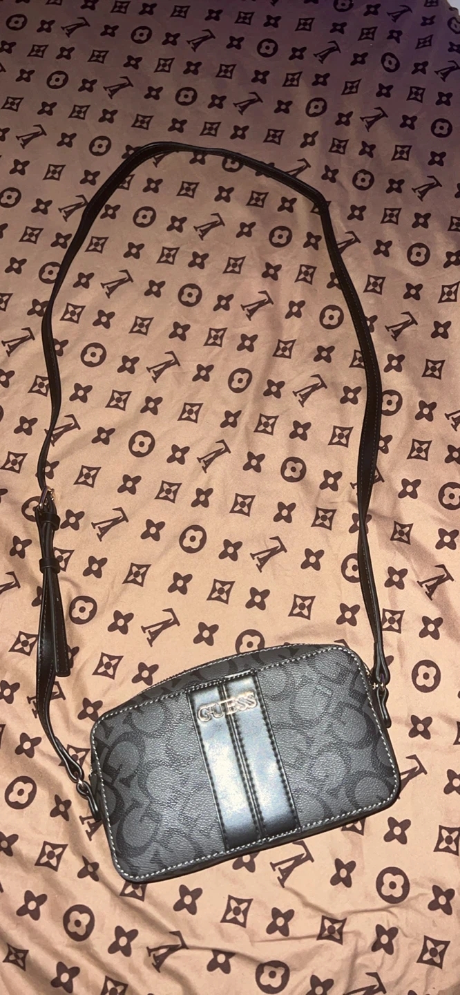 Guess crossbody bag