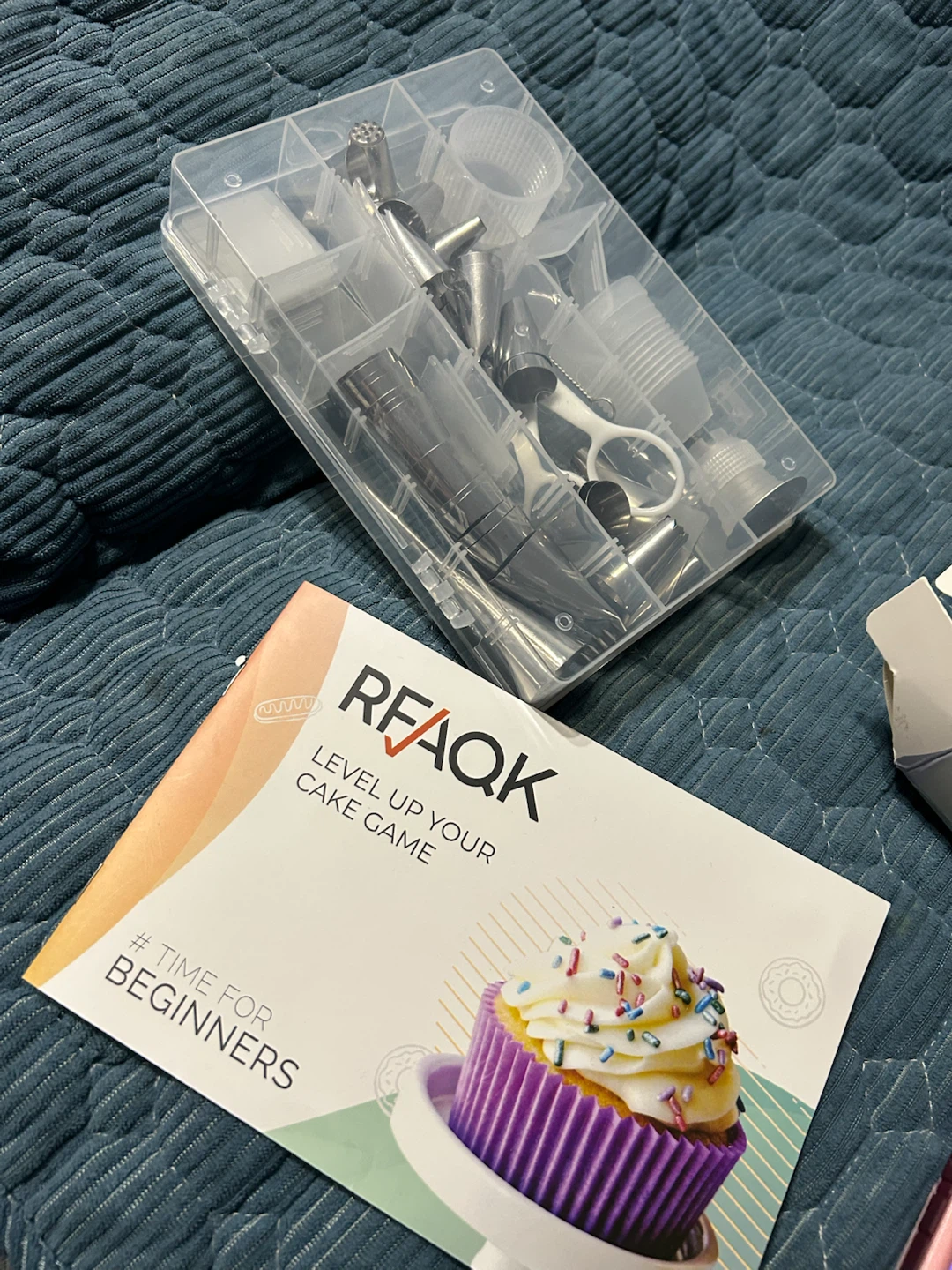 New-RFAQK 24 Piece Icing Tips Set with Case - photo 5