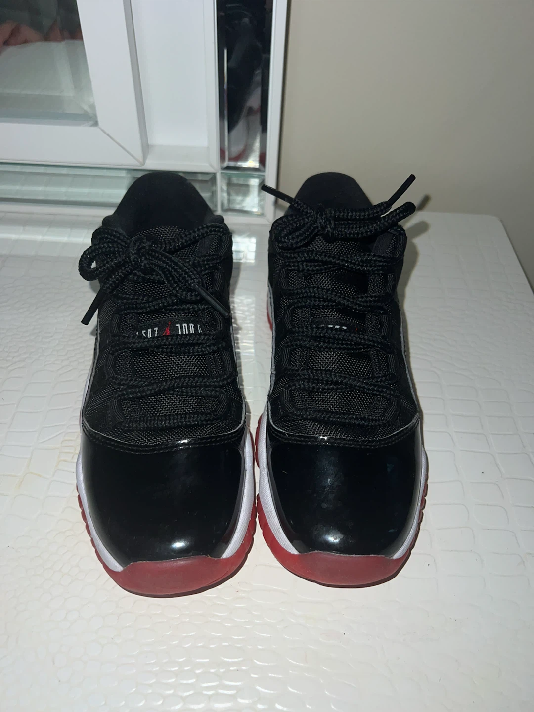 Air Jordan 11 Black Red Size 5